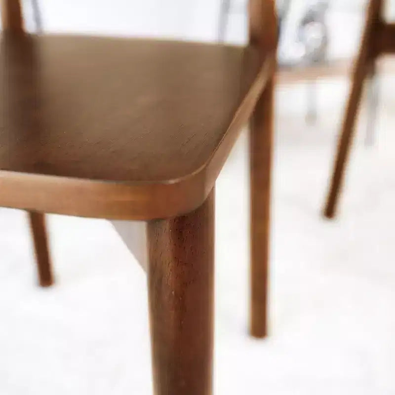 Chaises de salle à manger Mid-Century Modern en noyer massif