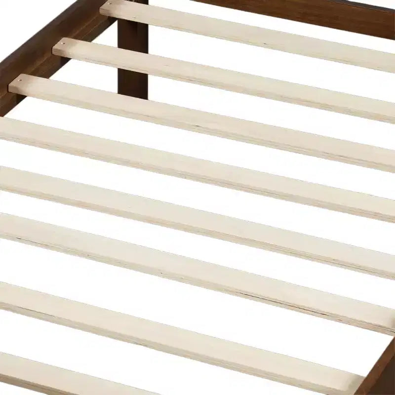 Lit plateforme avec tête et pied de lit à panneaux